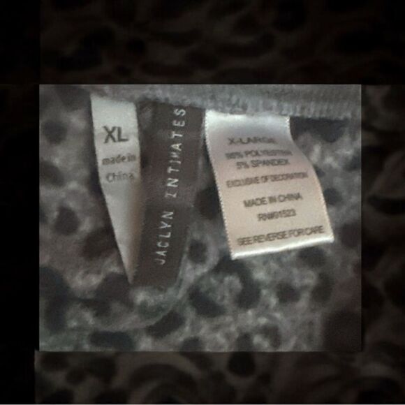 Jaclyn Intimates l Grey & Black Cheetah Print Sweats l 2 Pocket Designl - Picture 6 of 12